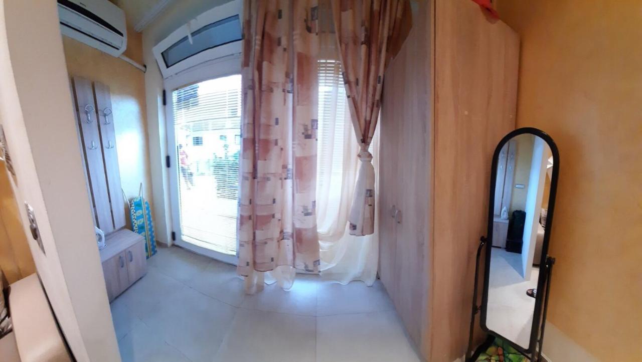 Studio Duet 2002 Budva